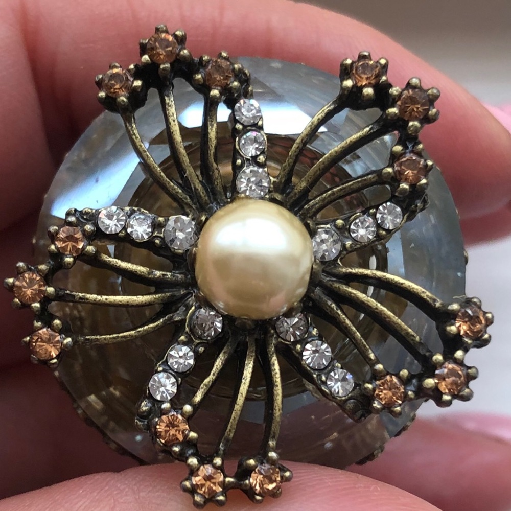 Pinwheel Pearl Ring